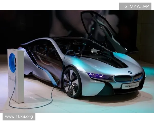 凯发奔驰宝马：豪华赛车游戏中奔驰宝马品牌的历史背景与品牌特色